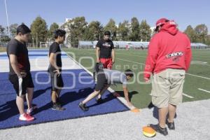 FÚTBOL AMERICANO . LOBOS BUAP