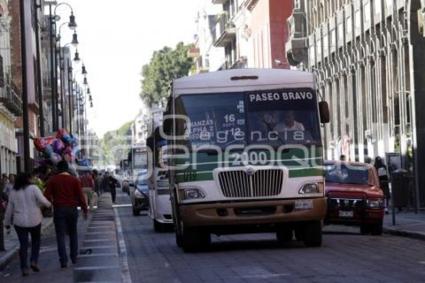 TRANSPORTE PÚBLICO . CENTRO HISTORICO