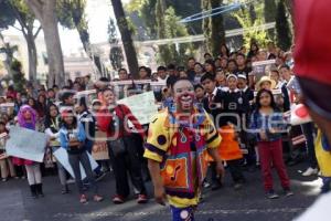 MANIFESTACIÓN DE PAYASOS