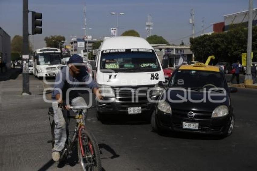 CHOQUE . TRANSPORTE PÚBLICO