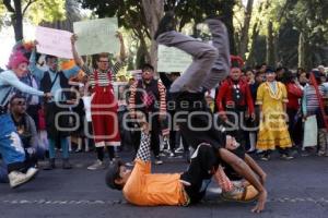 MANIFESTACIÓN DE PAYASOS