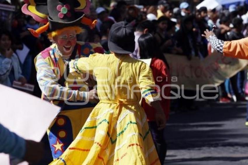 MANIFESTACIÓN DE PAYASOS