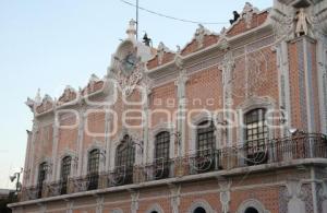 RELOJ PALACIO MUNICIPAL . TEHUACÁN