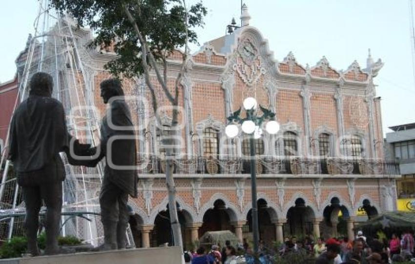 RELOJ PALACIO MUNICIPAL . TEHUACÁN