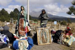 PEREGRINOS A LA BASÍLICA