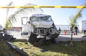 CHOQUE AUTOPISTA PUEBLA-ORIZABA