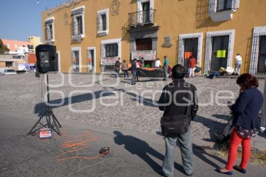 PLANTON CASA AGUAYO . SOCORRO QUEZADA