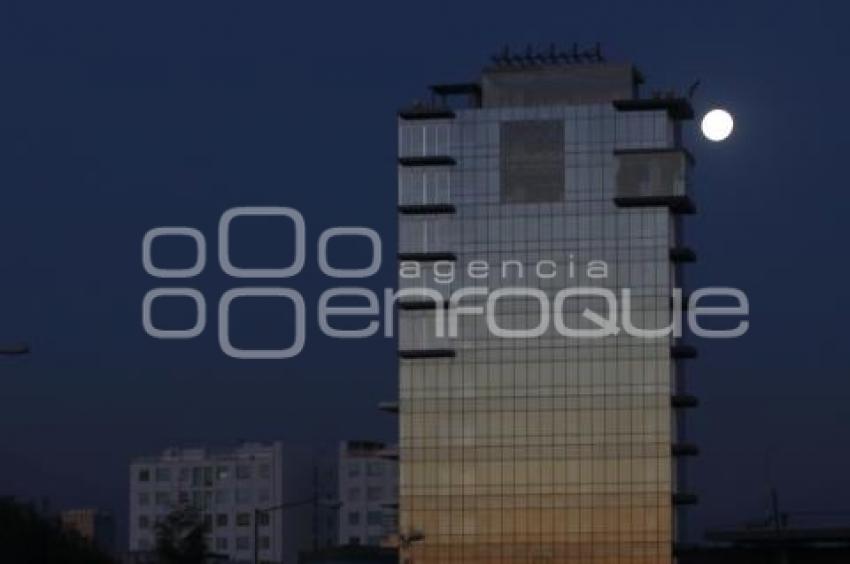 LUNA LLENA