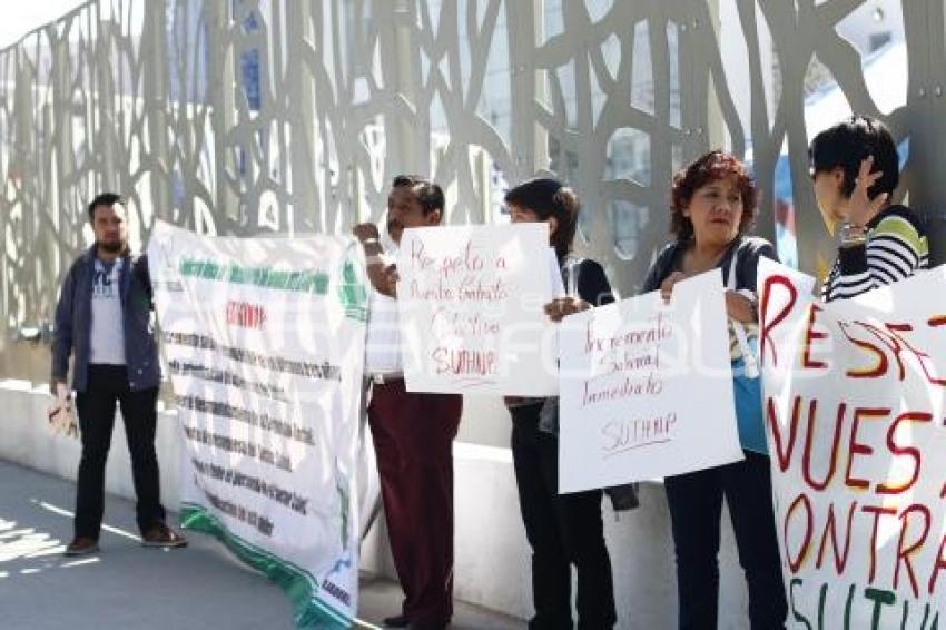 MANIFESTACIÓN TRABAJADORES HNP