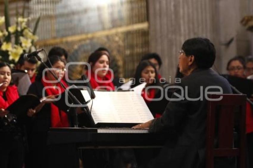 CORO NAVIDEÑO . CATEDRAL