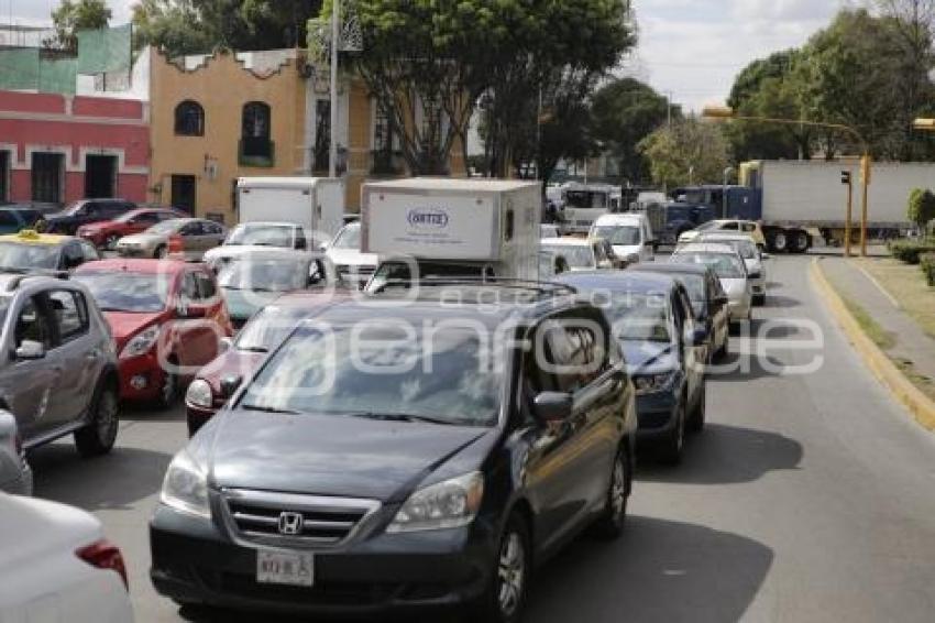 TRÁFICO . BULEVAR 5 DE MAYO