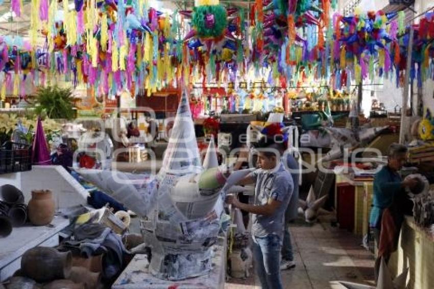 ELABORACIÓN PIÑATAS