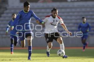 FÚTBOL . LOBOS VS ALEBRIJES