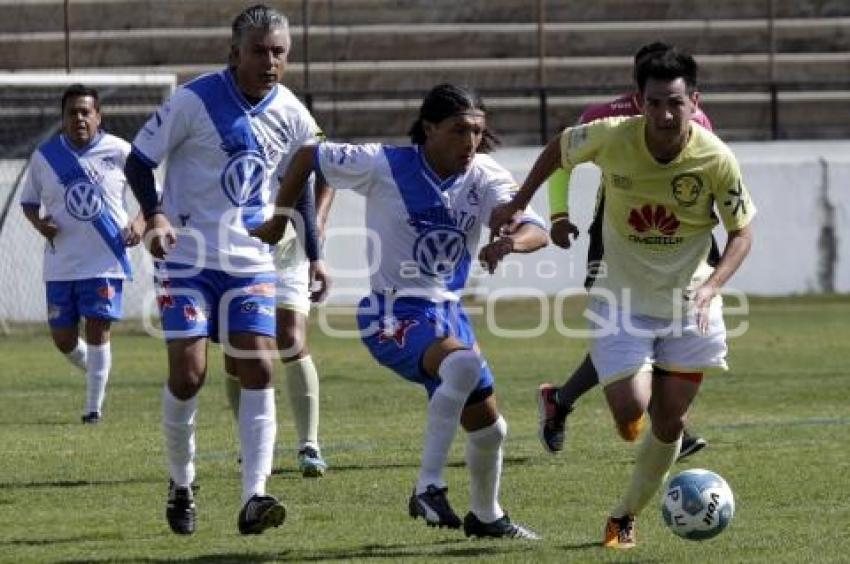 FUTBOL VETERANOS . PUEBLA VS AMERICA
