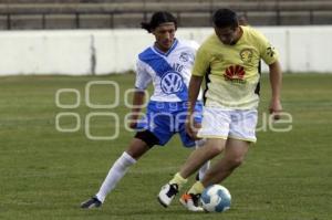 FUTBOL VETERANOS . PUEBLA VS AMERICA