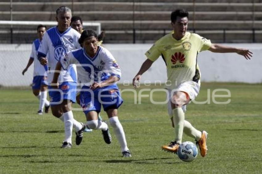 FUTBOL VETERANOS . PUEBLA VS AMERICA