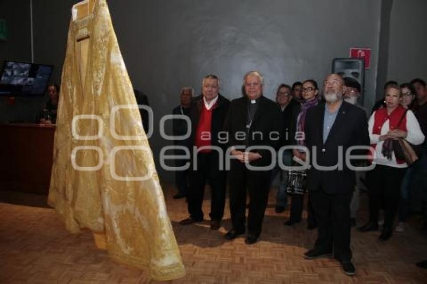 EXPOSICIÓN ORNAMENTOS ARMADURAS DE LA FE