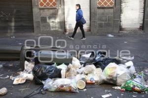 BASURA . NAVIDAD