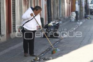 BASURA . NAVIDAD