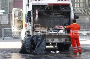 BASURA . NAVIDAD