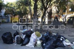 BASURA . NAVIDAD