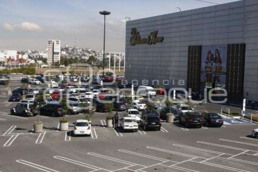 ESTACIONAMIENTOS PLAZAS COMERCIALES
