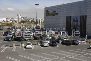 ESTACIONAMIENTOS PLAZAS COMERCIALES