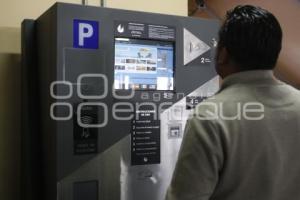 ESTACIONAMIENTOS PLAZAS COMERCIALES