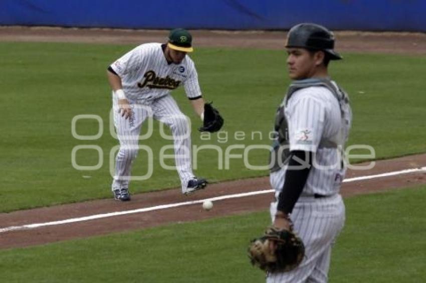 BÉISBOL. PERICOS VS TOROS MOROLEON