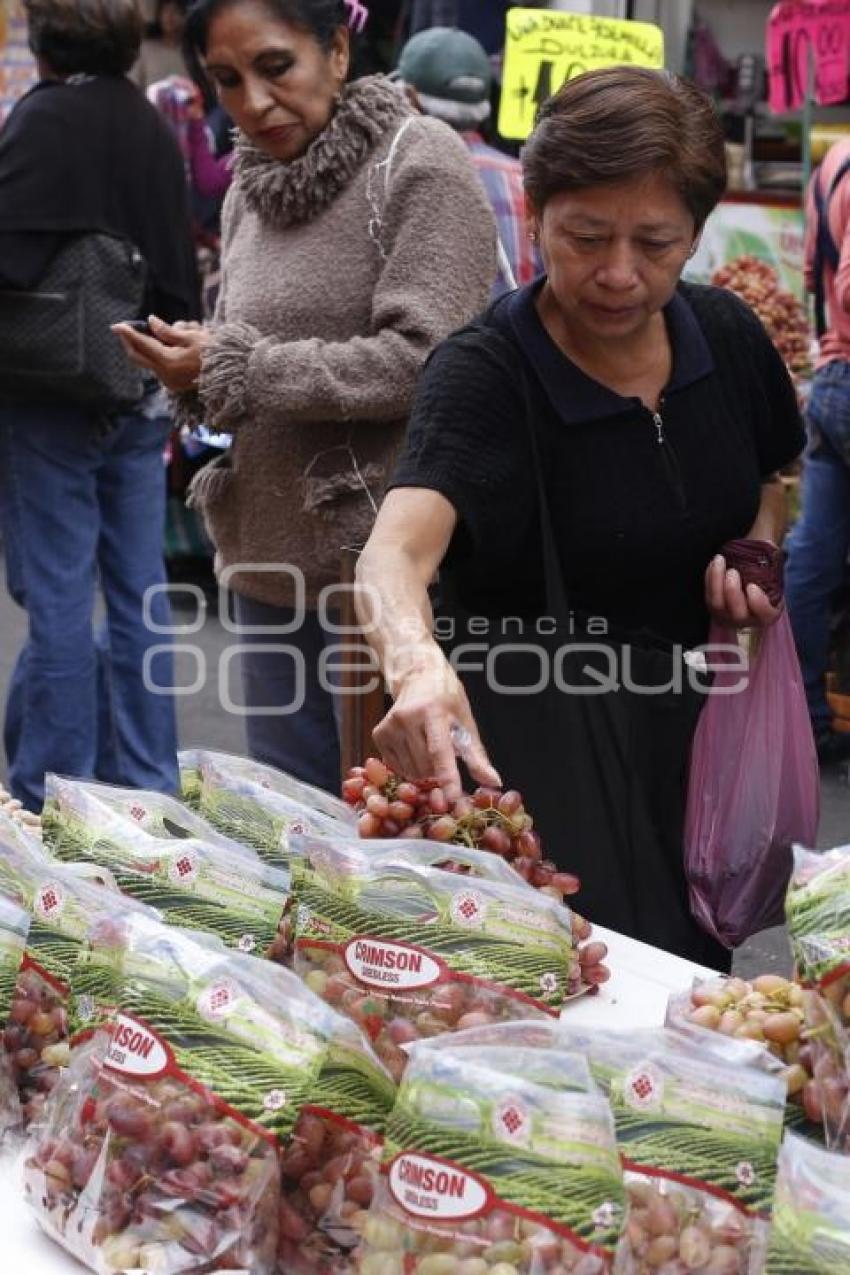 UVAS . AÑO NUEVO