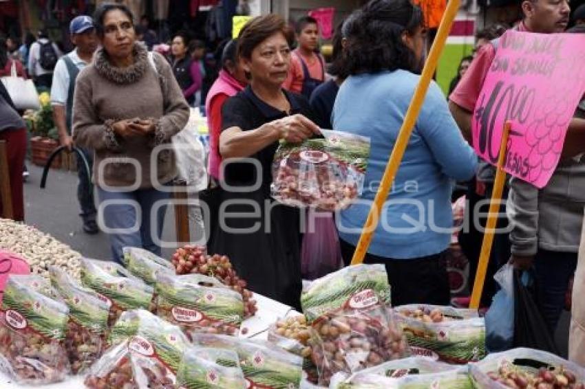 UVAS . AÑO NUEVO