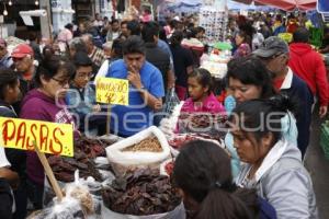 AÑO NUEVO .  MERCADO 5 DE MAYO