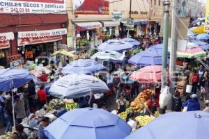 AÑO NUEVO .  MERCADO 5 DE MAYO