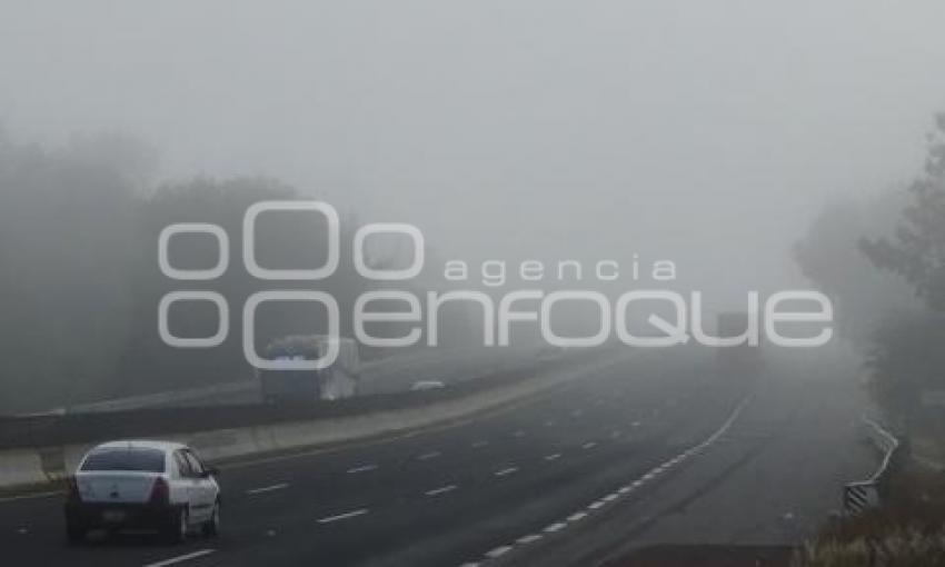 NEBLINA . AUTOPISTA MÉXICO-PUEBLA