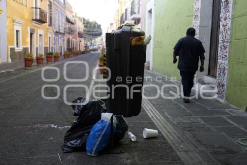 BASURA . AÑO NUEVO