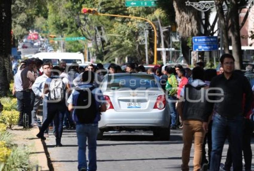 MANIFESTACIÓN AVENIDA JUÁREZ