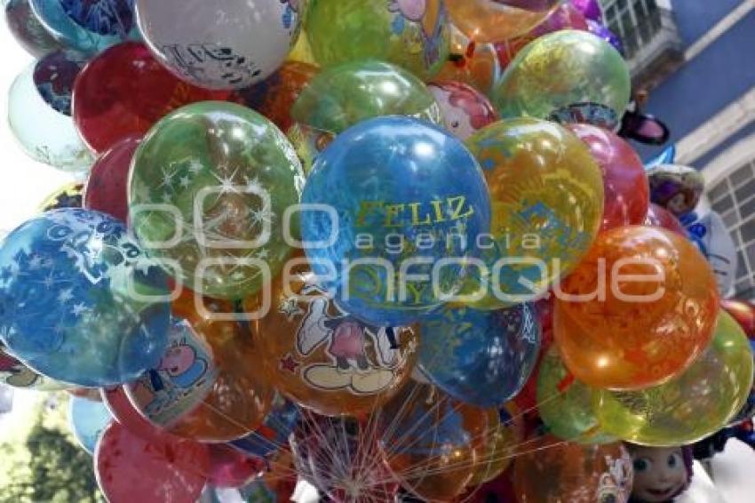 GLOBOS . REYES MAGOS