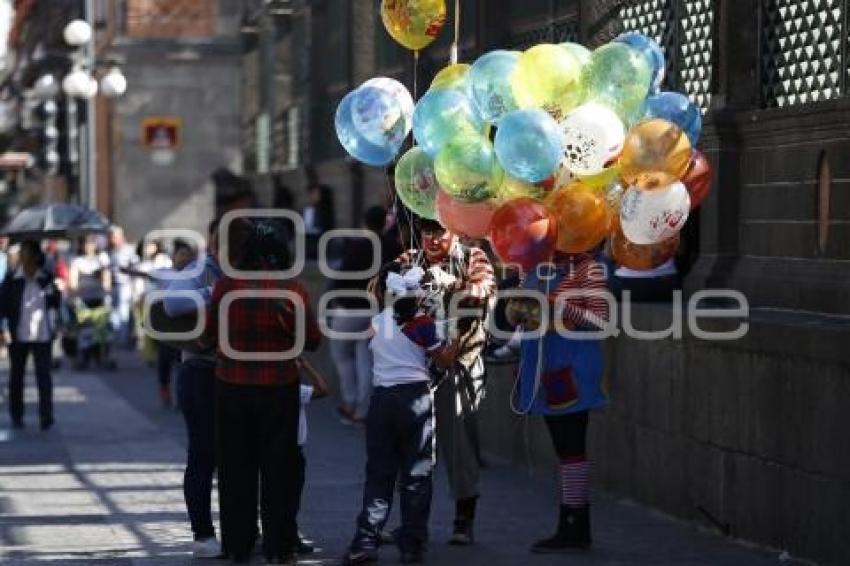 GLOBOS . REYES MAGOS