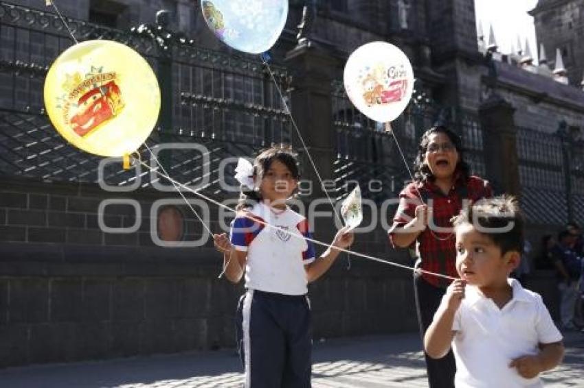 GLOBOS . REYES MAGOS