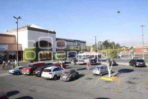 ESTACIONAMIENTOS PLAZAS COMERCIALES