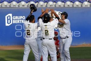 LIGA INVERNAL . PERICOS VS DIABLOS ROJOS