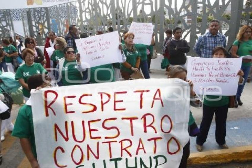 MANIFESTACIÓN TRABAJADORES HNP