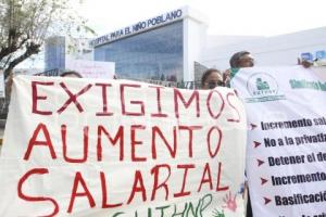 MANIFESTACIÓN TRABAJADORES HNP