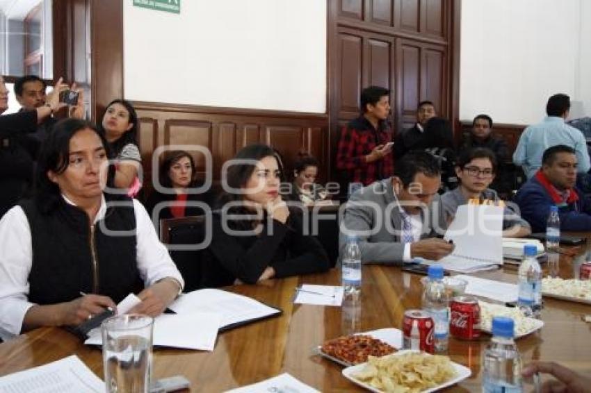 COMISIÓN DE MOVILIDAD . REGIDORES