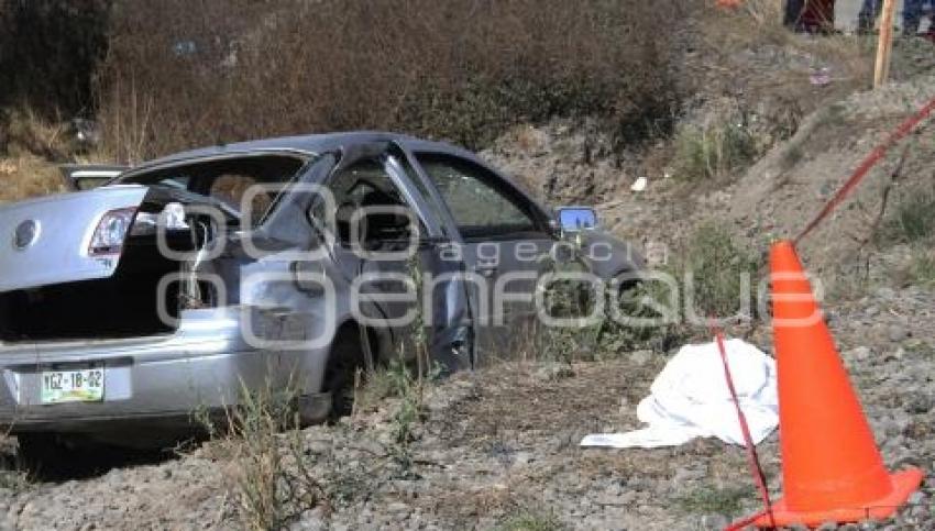 AUTO ARROLLADO POR TREN