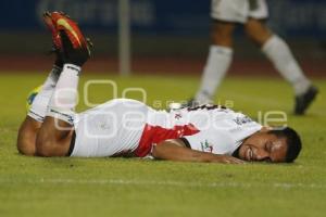 FÚTBOL . LOBOS VS DORADOS