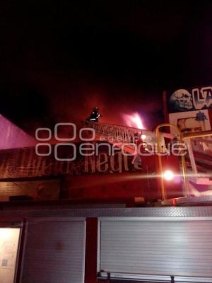 INCENDIO TIENDA DISFRACES LA OVEJA