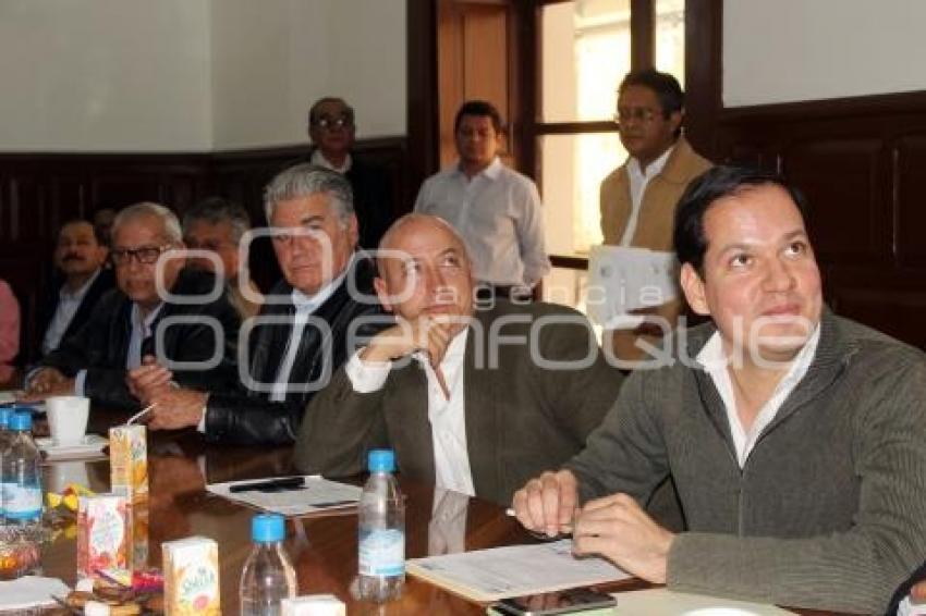 COMISIÓN DESARROLLO URBANO . REGIDORES