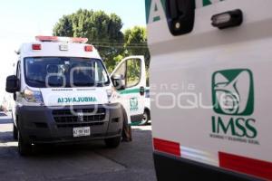 IMSS . ENTREGA AMBULANCIAS