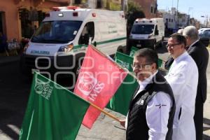 IMSS . ENTREGA AMBULANCIAS